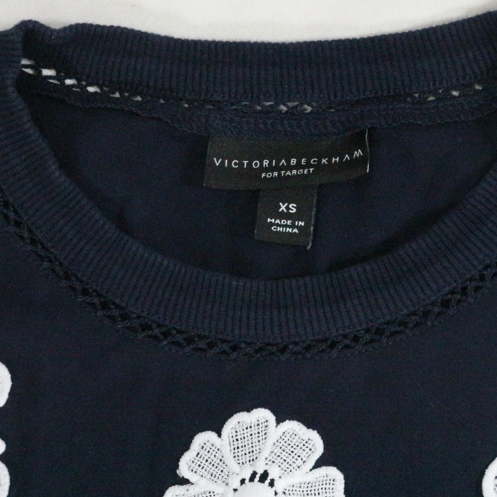 VICTORIA BECKHAM Floral Lace Appliqué Sweatshirt - Picture 3 of 8